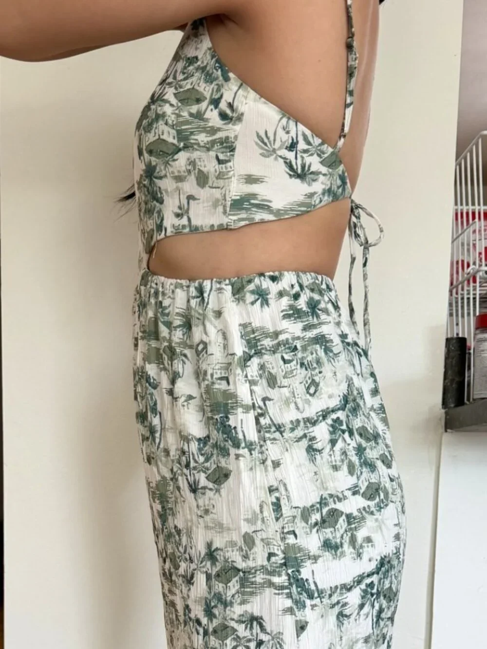 Green Crinkle Textured Cutout Abercrombie Maxi Dress Floral Print